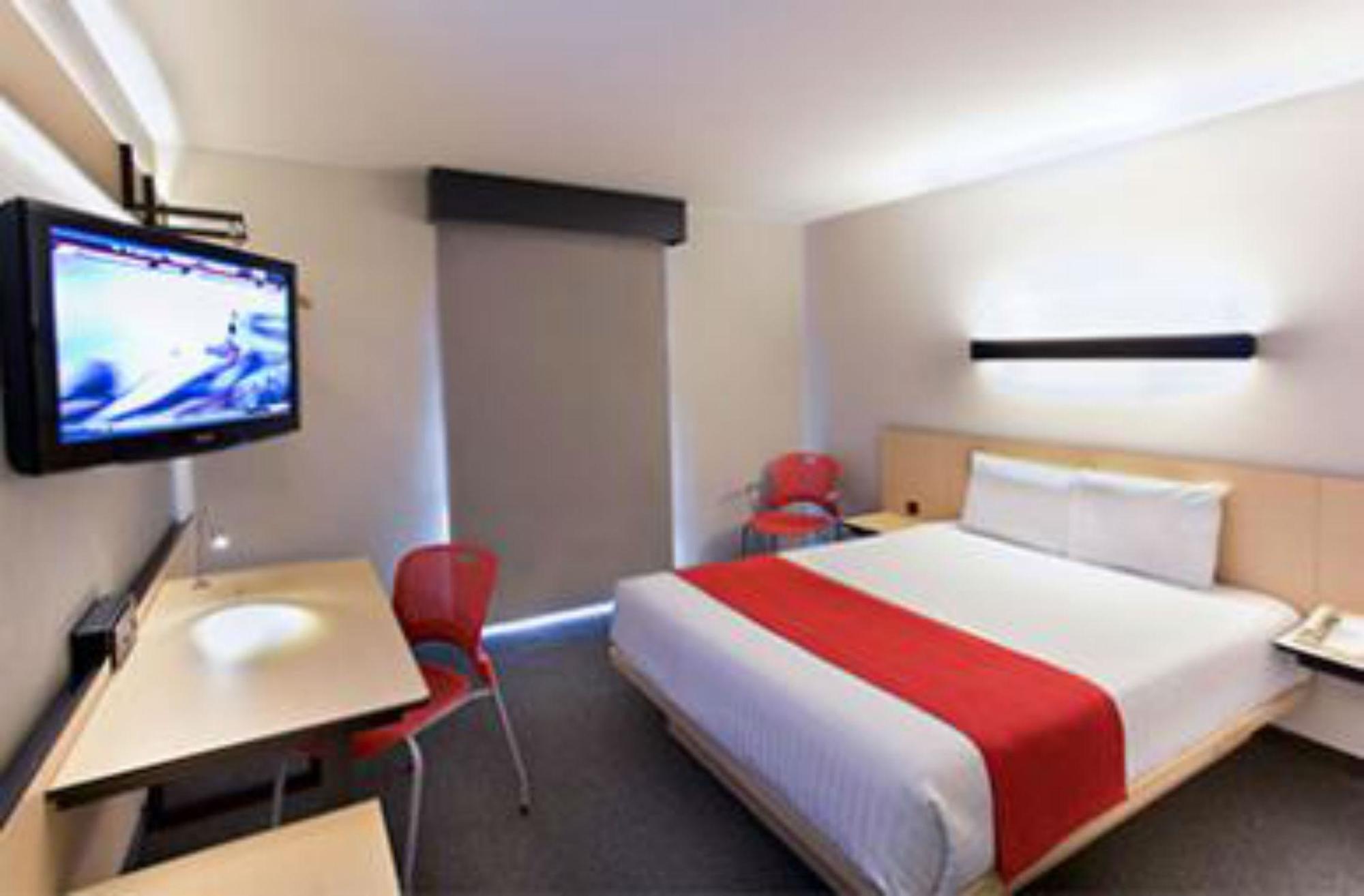 City Express By Marriott Tijuana Rio Exterior photo